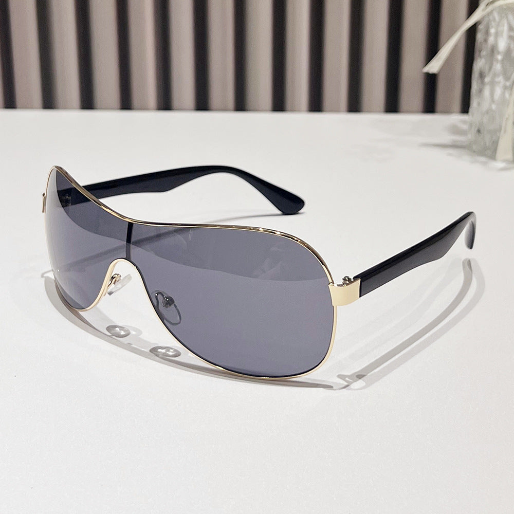 2024 spring new one-piece sunglasses. European and American personality large frame integrated fashion pilot driving sunglasses men - Image 3